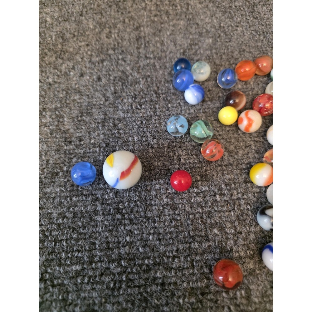 Vtg 46 pc Mixed Glass Marbles Lot Machine Made Mixed Colors Assortment - Picture 3 of 10